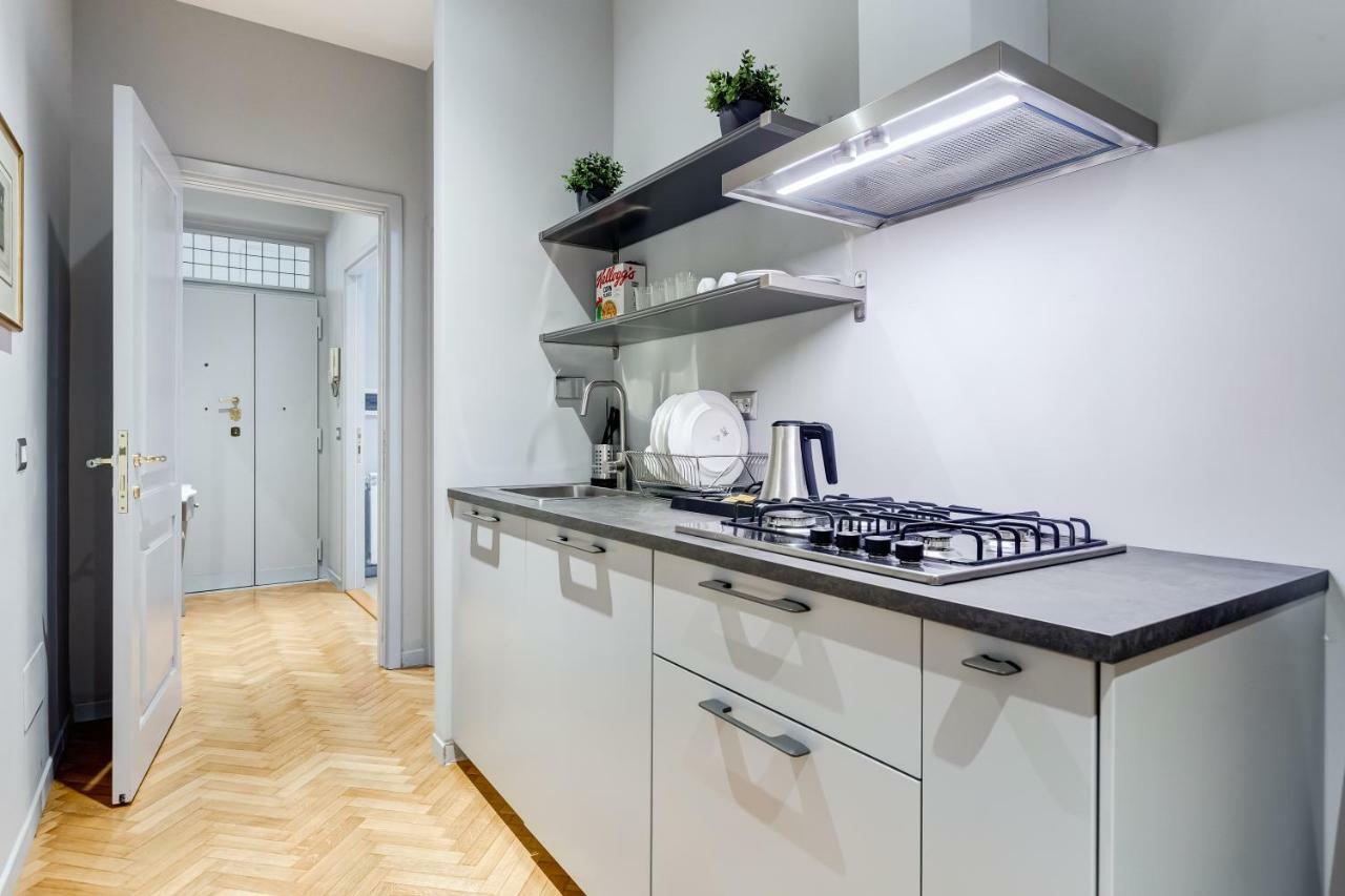 Отель Rome Frattina27 Экстерьер фото